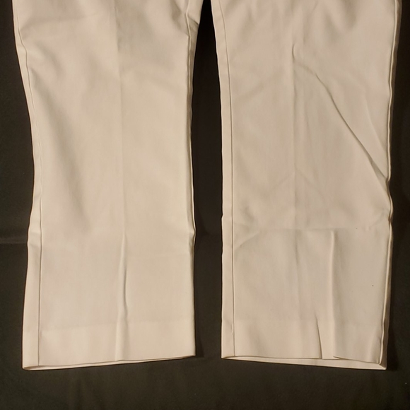 White Capri Pants Size 8 Apt. 9 Modern Fit Used - Picture 4 of 8